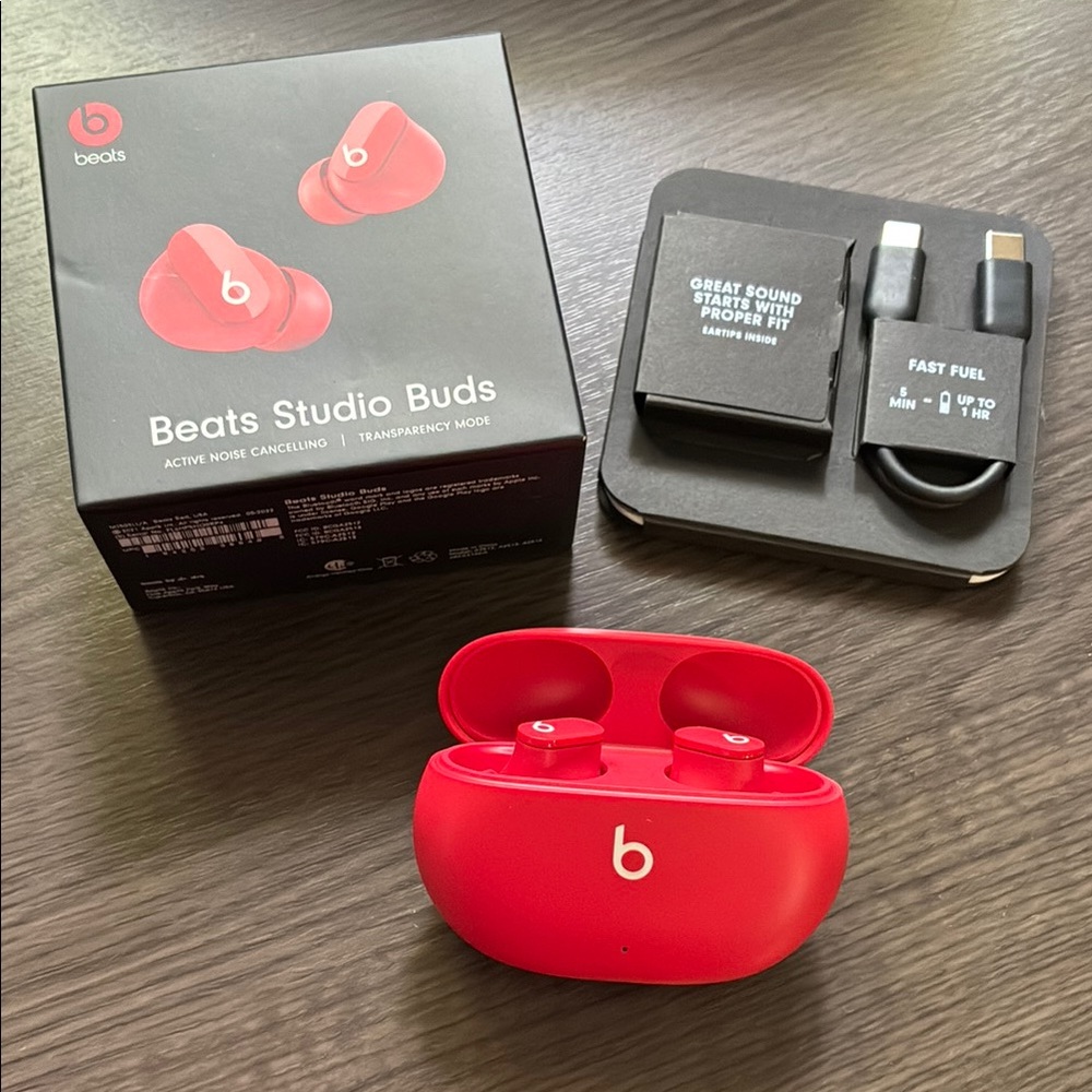 Studio Buds - Red